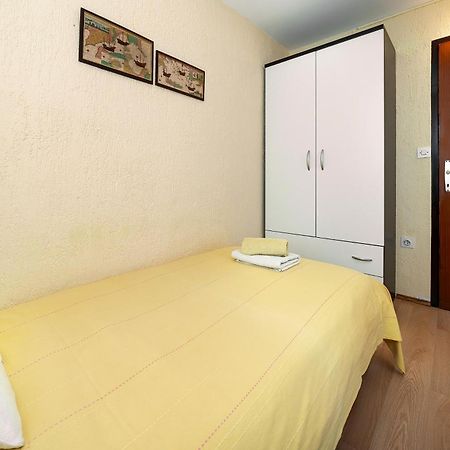 Apartments Ivo With Sea View Baška Dış mekan fotoğraf